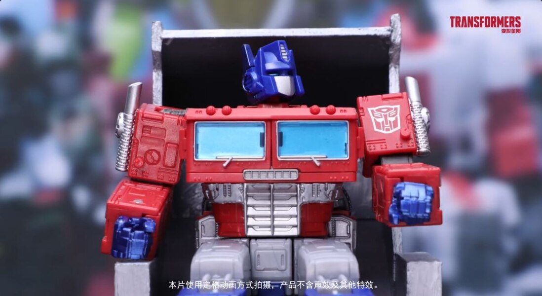 WATCH! Transformers Masters   Official Transformers Stop Motion Video  (15 of 51)